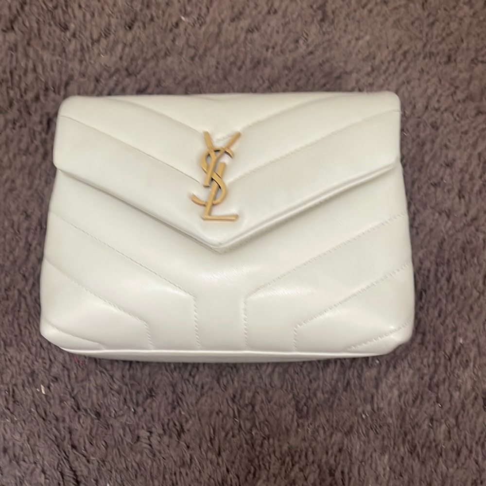 LOULOU TOY STRAP BAG IN QUILTED "Y" LEATHER - BLANC VINTAGE